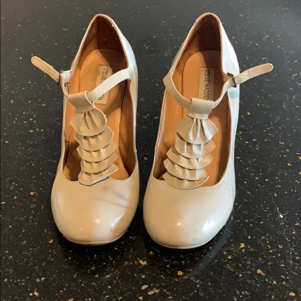Ruffled heel